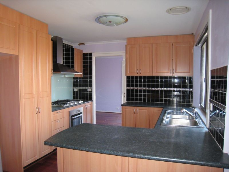 12 Maxwell Court, Attwood VIC 3049