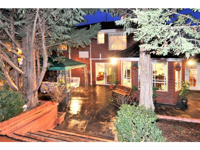 13 Westfield Boulevard, Westmeadows VIC 3049