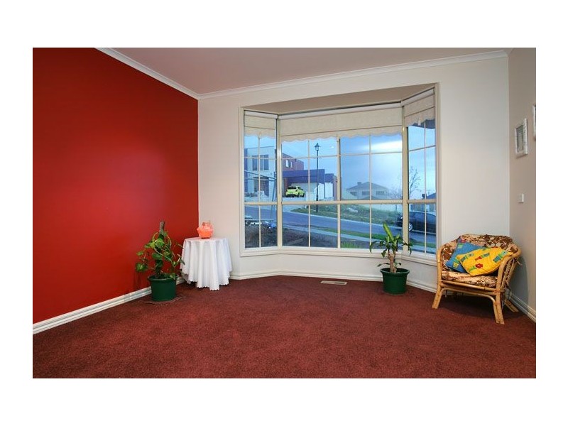 58 Helmsdale Crescent, Greenvale VIC 3059