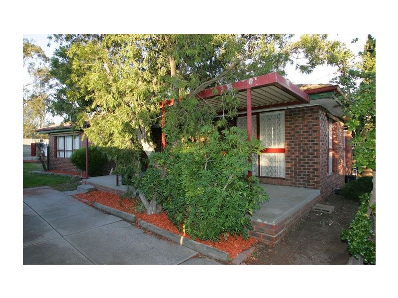 49 Lackenheath Drive, Tullamarine VIC 3043