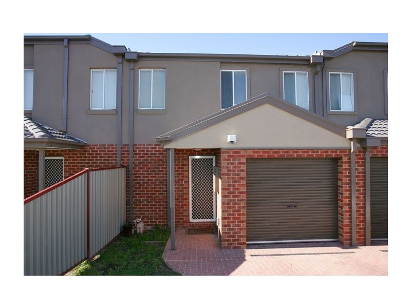 29 Seggan Circle, Gowanbrae VIC 3043