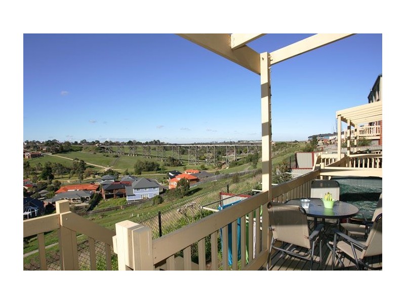29 Seggan Circle, Gowanbrae VIC 3043