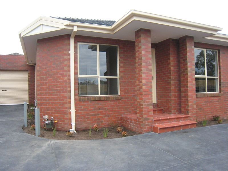 2/18 Pascoe Street, Westmeadows VIC 3049