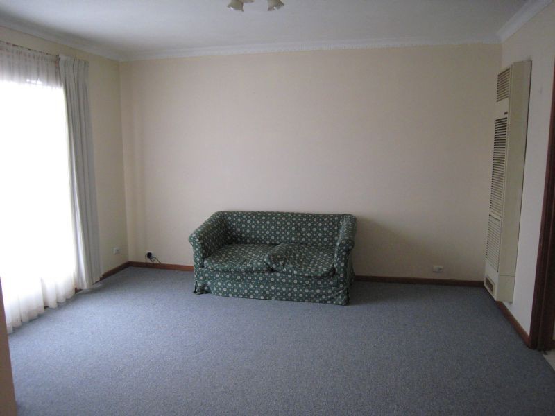 2/220 Wright Street, Westmeadows VIC 3049