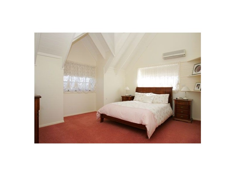 1 Hornsby Court, Greenvale VIC 3059