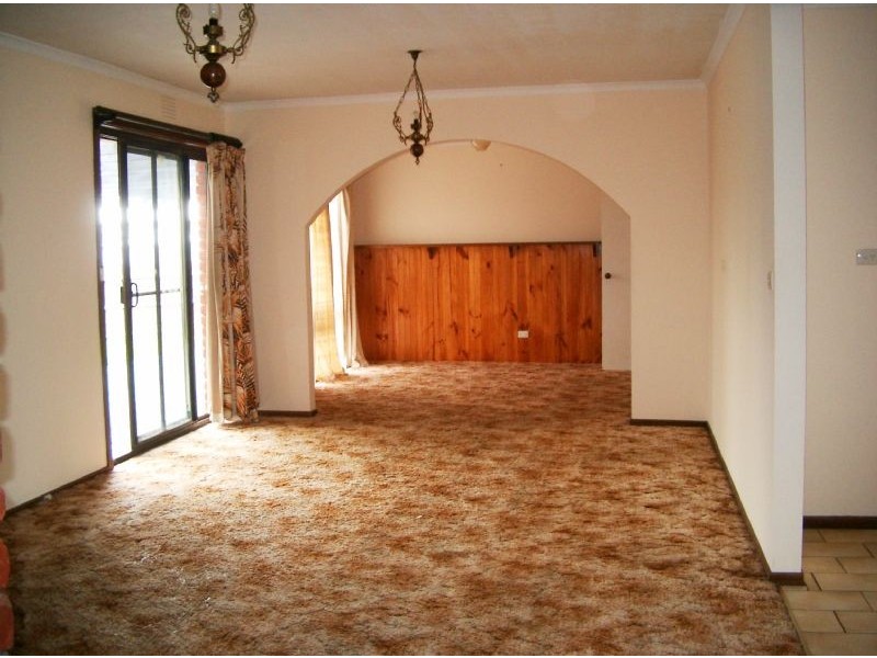 5 Shirra Place, Attwood VIC 3049