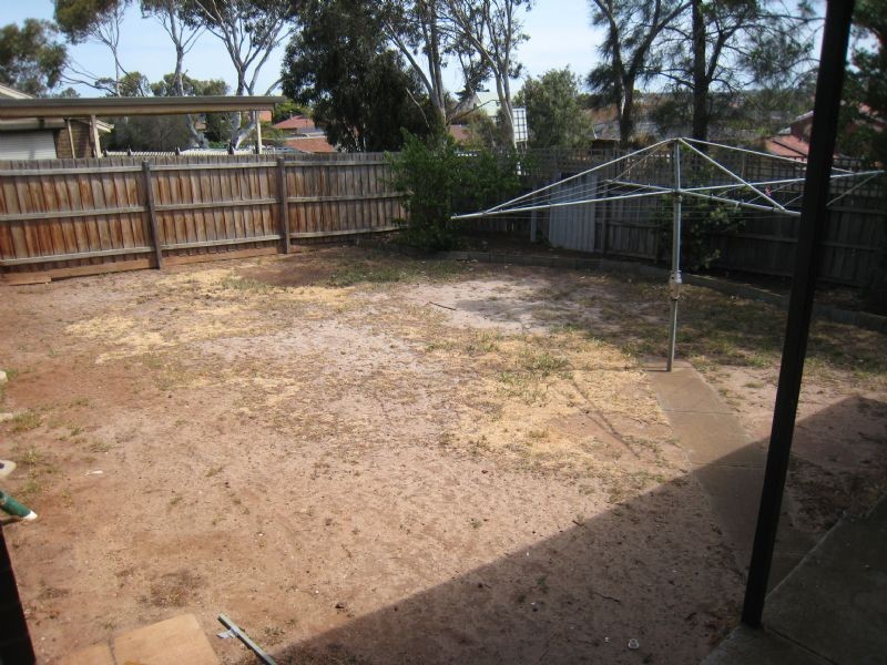 47 Snaefell Crescent, Gladstone Park VIC 3043