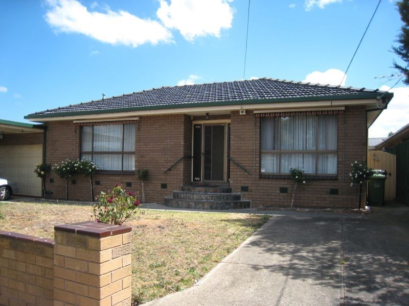 3 Cranbrook Court, Gladstone Park VIC 3043