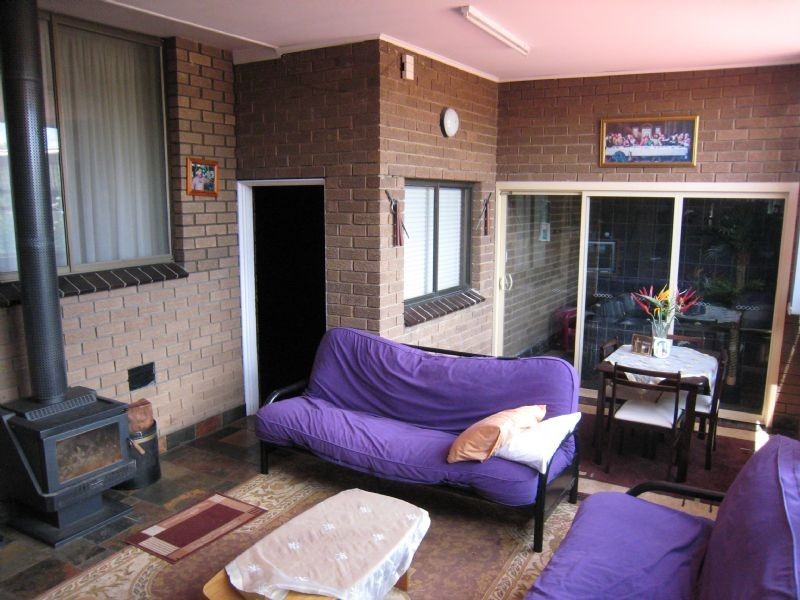 3 Cranbrook Court, Gladstone Park VIC 3043