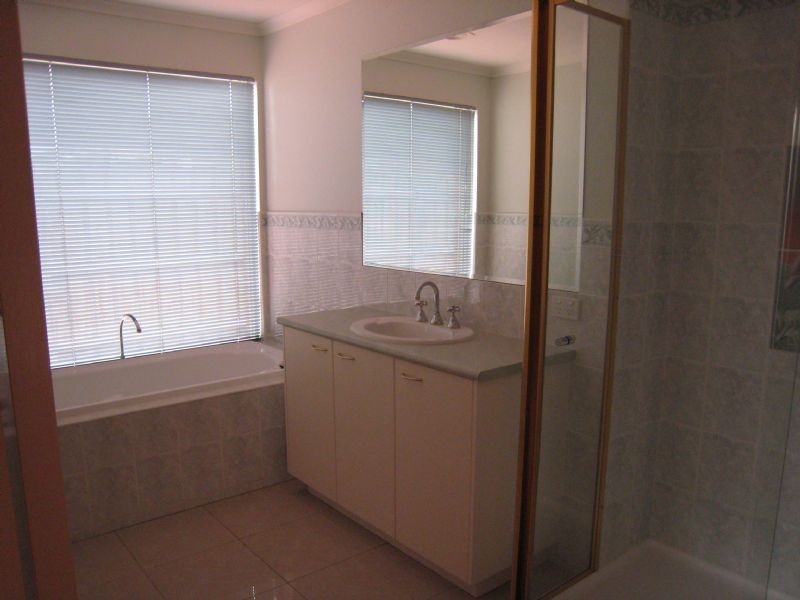 25 Taylors Hill Boulevard, Taylors Hill VIC 3037