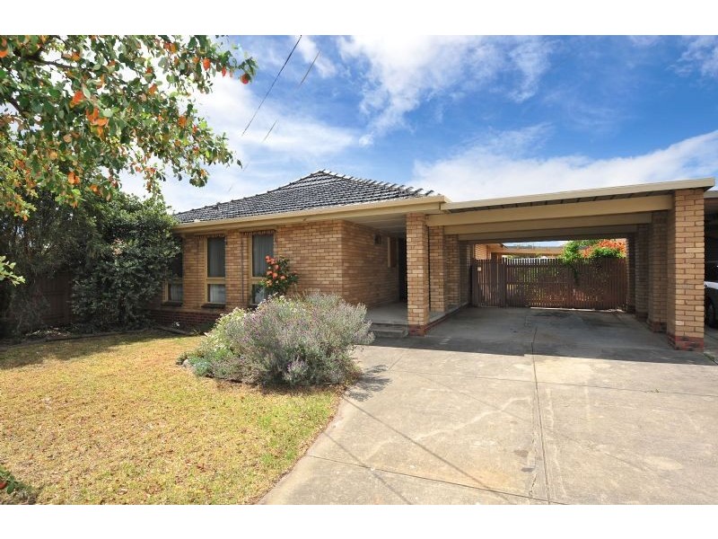 7 Trollaby Close, Gladstone Park VIC 3043