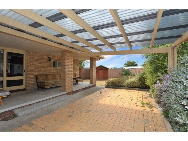7 Trollaby Close, Gladstone Park VIC 3043