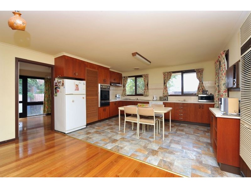 7 Trollaby Close, Gladstone Park VIC 3043