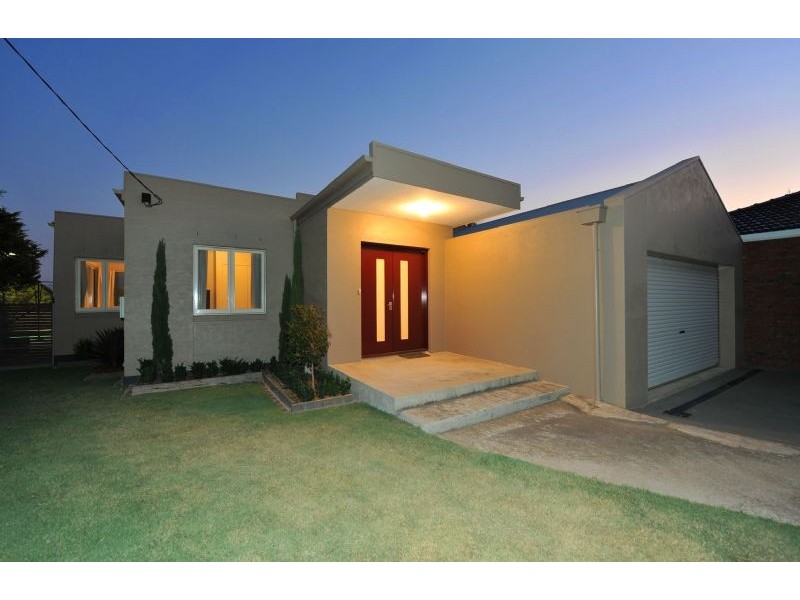 8 Thornley Court, Greenvale VIC 3059