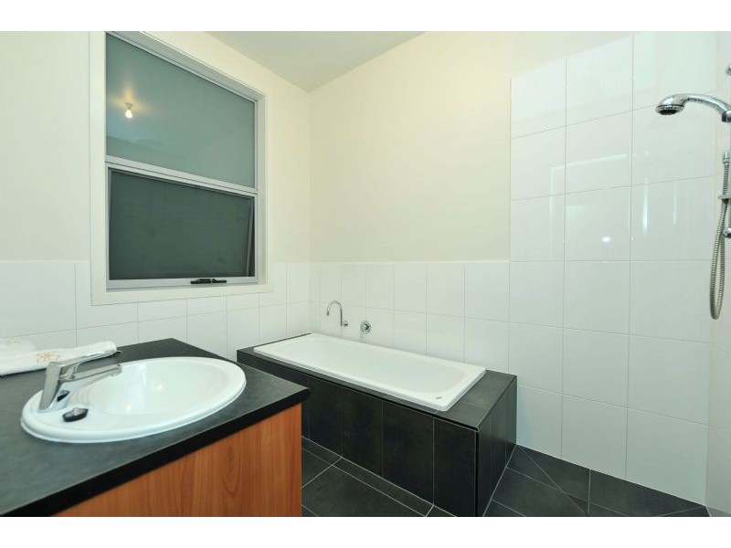 8 Thornley Court, Greenvale VIC 3059