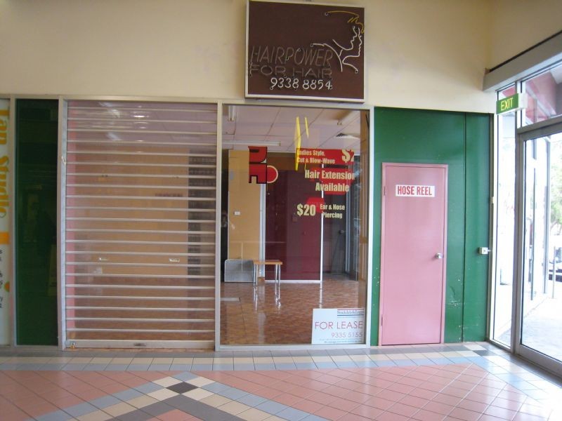 Gladstone Park Shopping Centre/Shop 166 Gladstone Park Drive, Gladstone Park VIC 3043