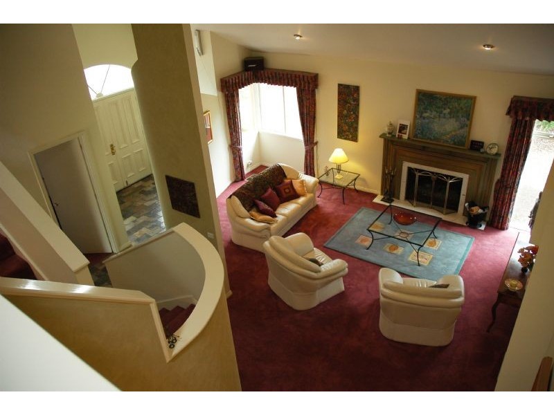 11 Jedburgh Place, Greenvale VIC 3059