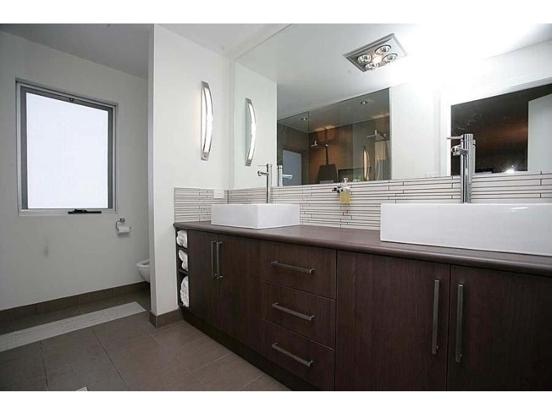 24 Clare Boulevard, Greenvale VIC 3059