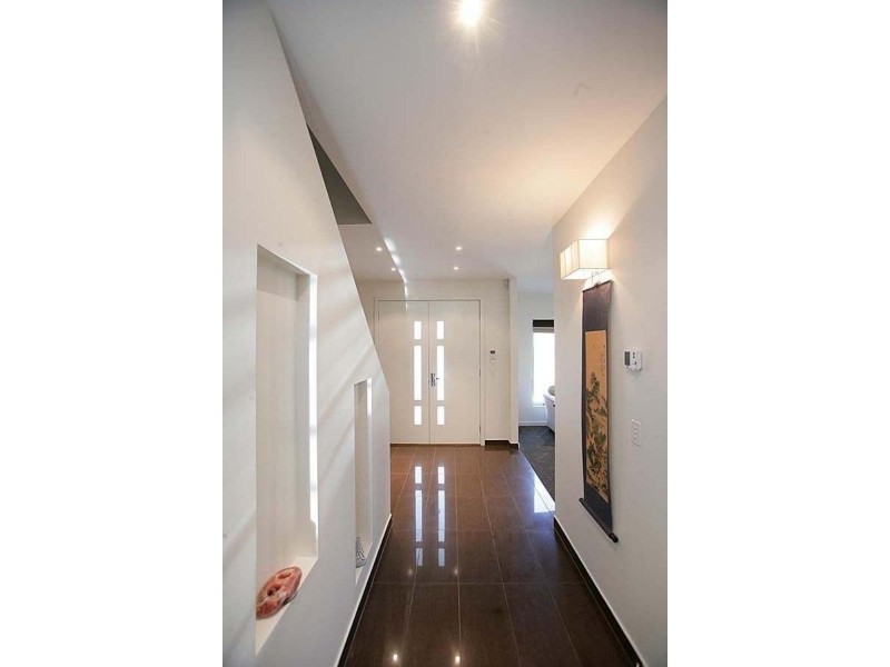 24 Clare Boulevard, Greenvale VIC 3059