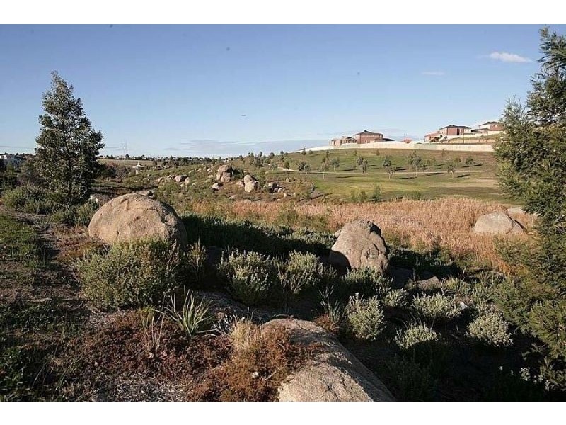 24 Clare Boulevard, Greenvale VIC 3059