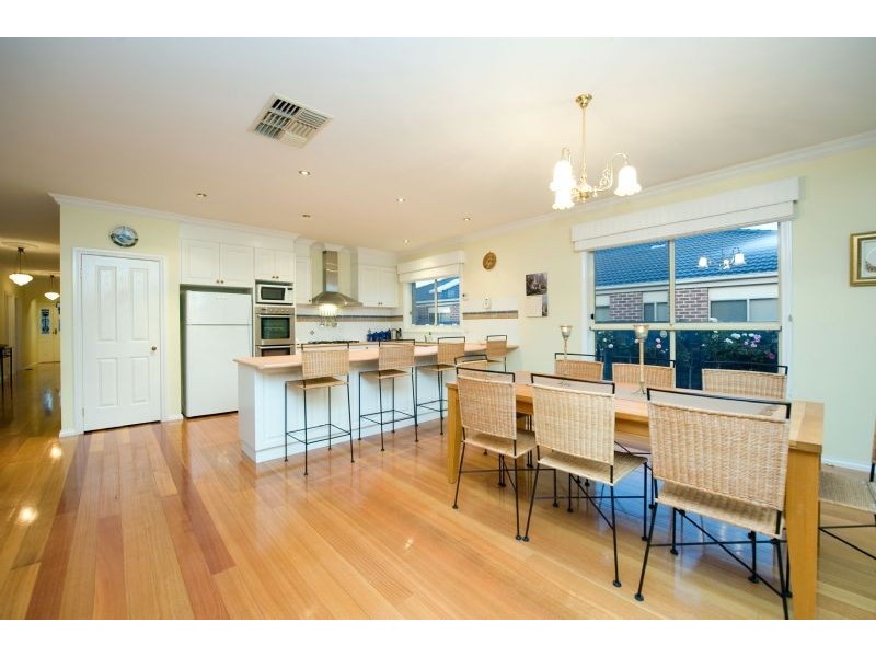 19 Castlehill Avenue, Greenvale VIC 3059