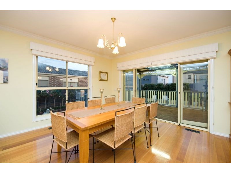 19 Castlehill Avenue, Greenvale VIC 3059