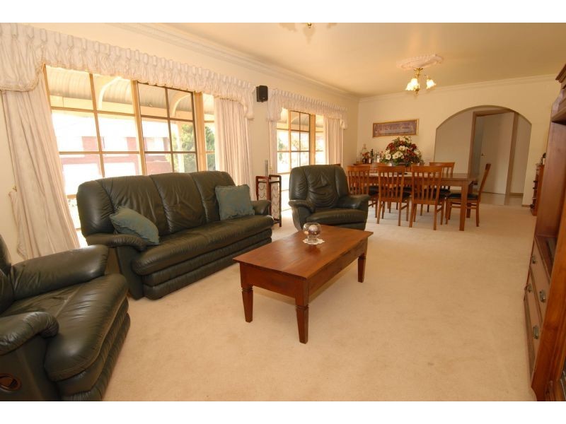 29 Ambleside Road, Greenvale VIC 3059