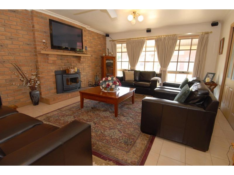 29 Ambleside Road, Greenvale VIC 3059