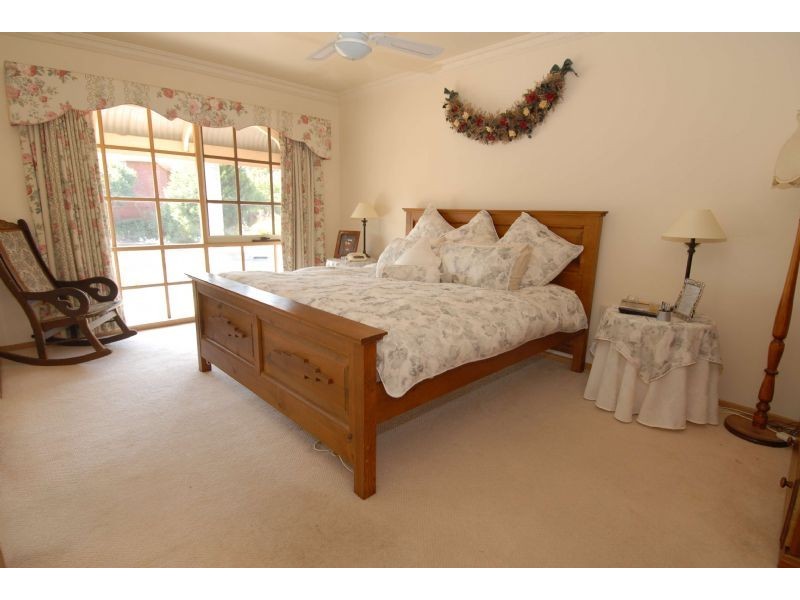 29 Ambleside Road, Greenvale VIC 3059