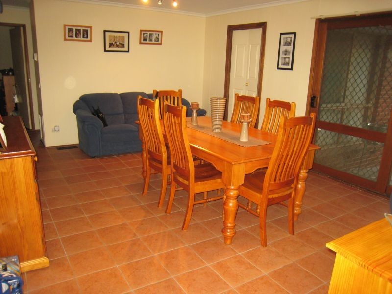 59 Lenoak Street, Gladstone Park VIC 3043