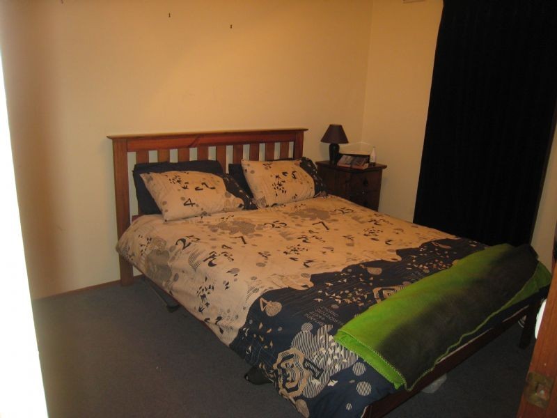 59 Lenoak Street, Gladstone Park VIC 3043