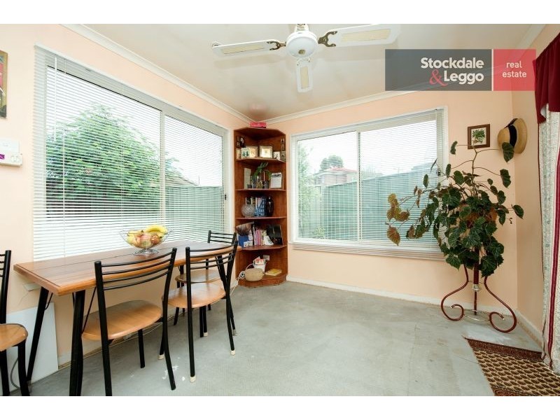 5 Barton Court, Gladstone Park VIC 3043