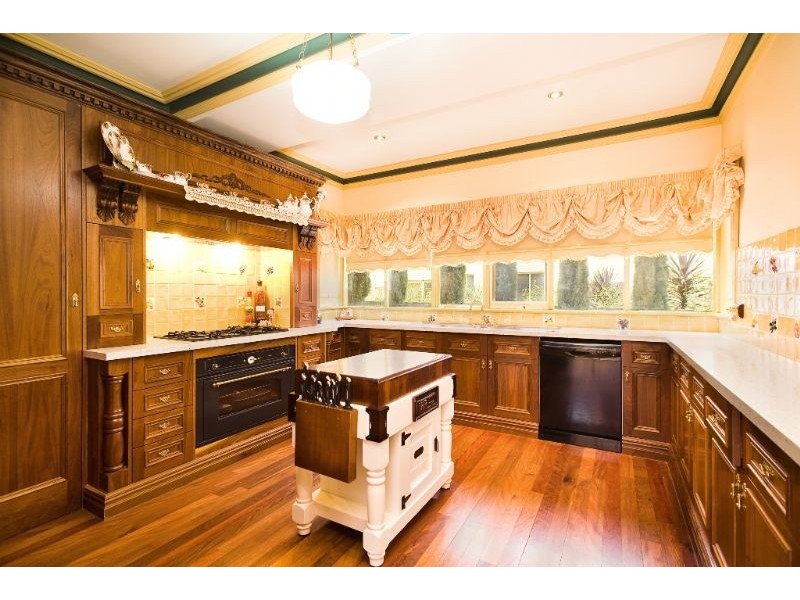 7 Cameron Court, Greenvale VIC 3059