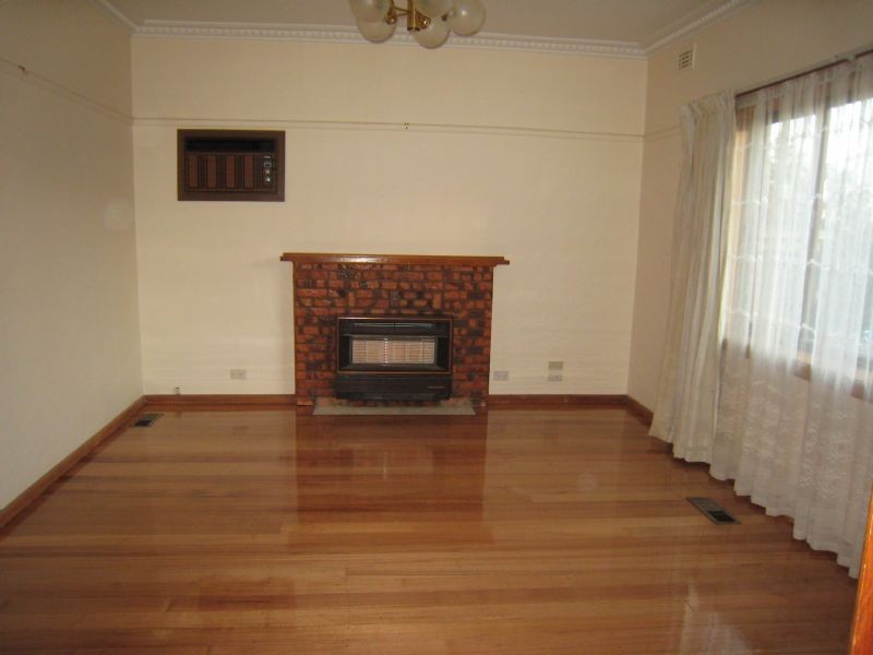 37 Caroline Street, Aberfeldie VIC 3040
