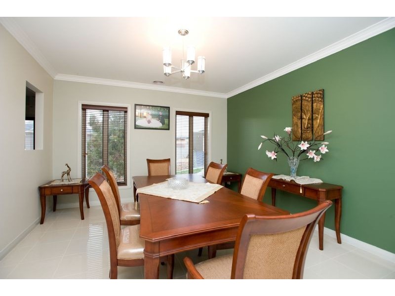 3 Firth Way, Greenvale VIC 3059