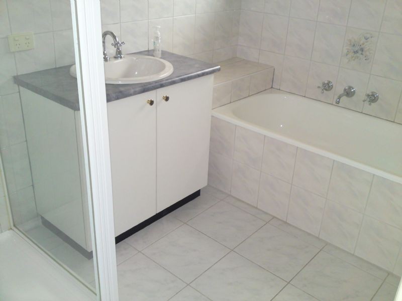 1/15 Waratah Avenue, Tullamarine VIC 3043