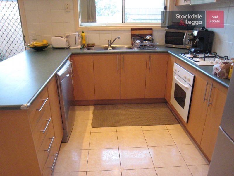 2/51 McIntosh, Airport West VIC 3042