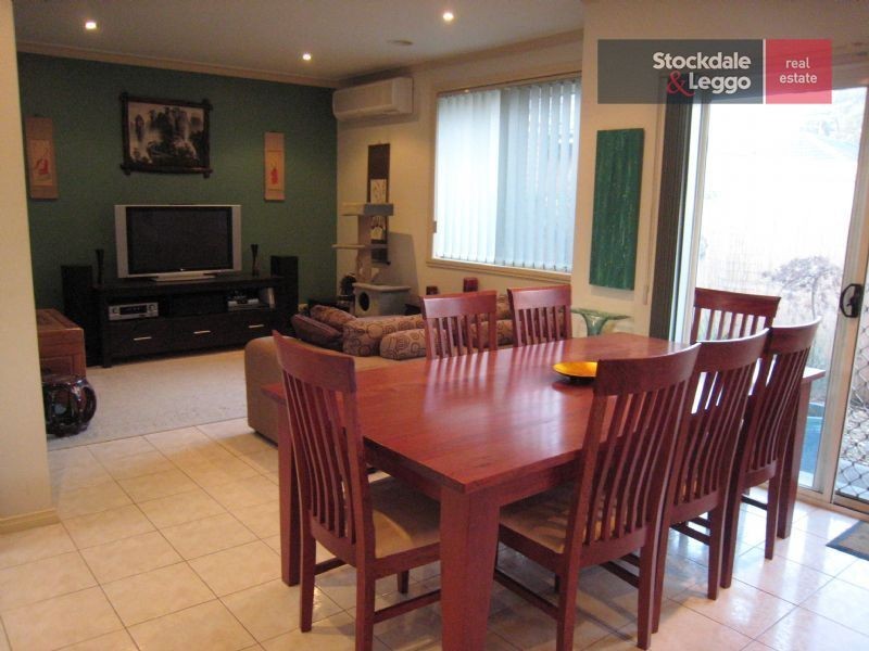 2/51 McIntosh, Airport West VIC 3042