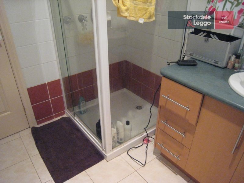 2/51 McIntosh, Airport West VIC 3042