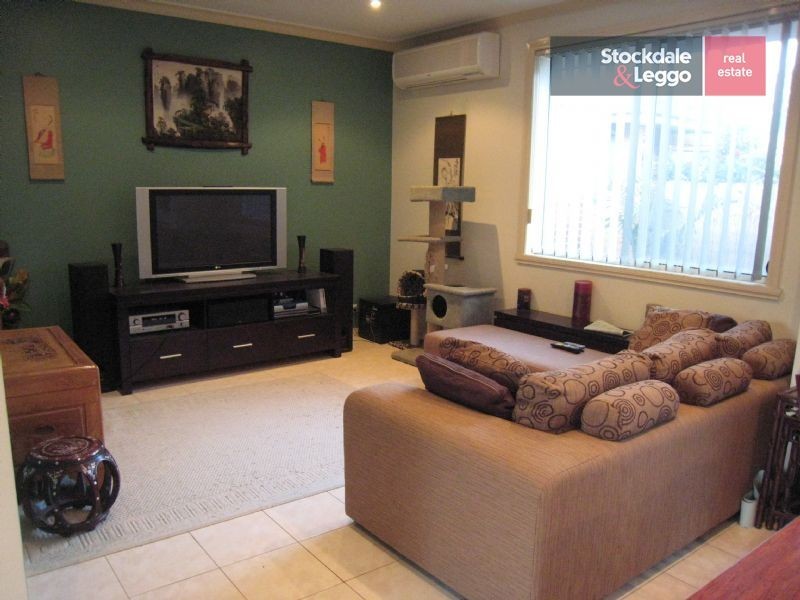 2/51 McIntosh, Airport West VIC 3042