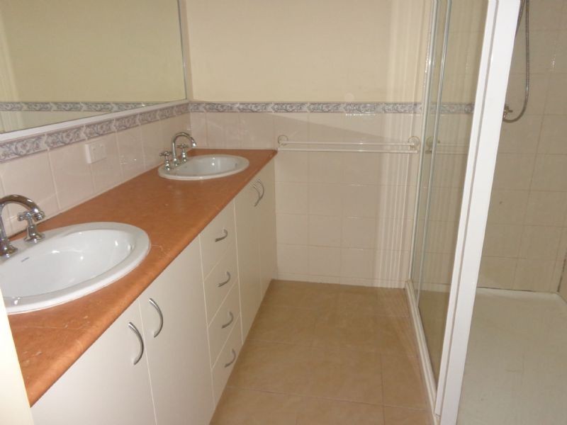 12 Cooma Lane, Craigieburn VIC 3064