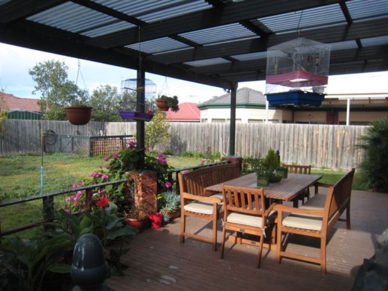 14 Bluebell Crescent, Gowanbrae VIC 3043