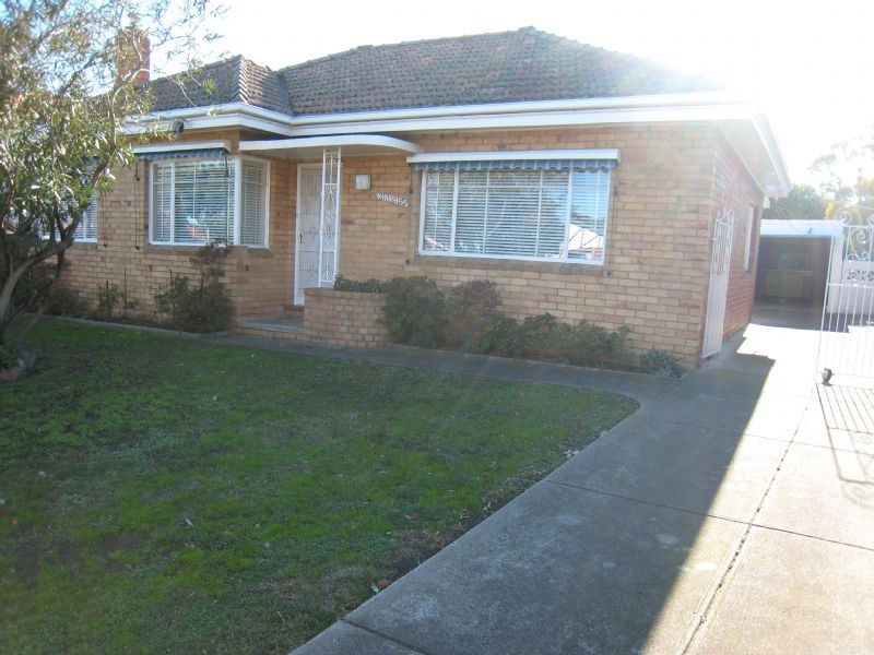 16 Dudley Street, Essendon North VIC 3041