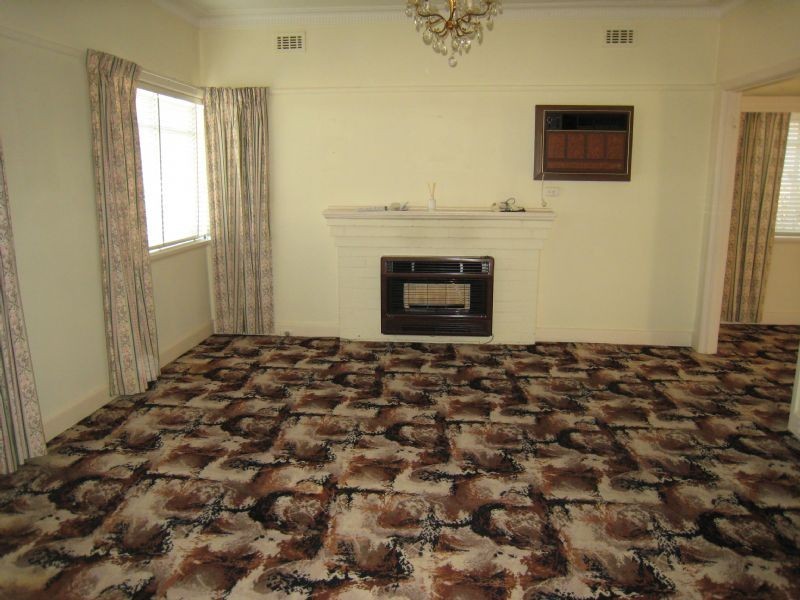 16 Dudley Street, Essendon North VIC 3041