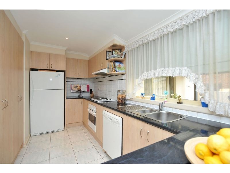 24 Hillcrest Drive, Westmeadows VIC 3049
