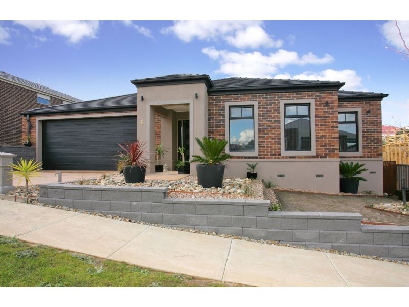 6 Collyer Court, Attwood VIC 3049