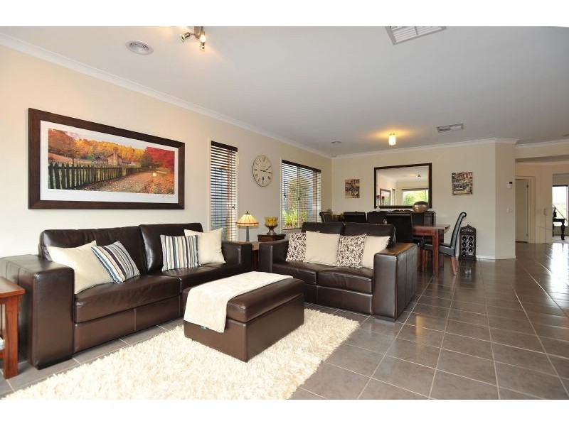 35 Firth Way, Greenvale VIC 3059
