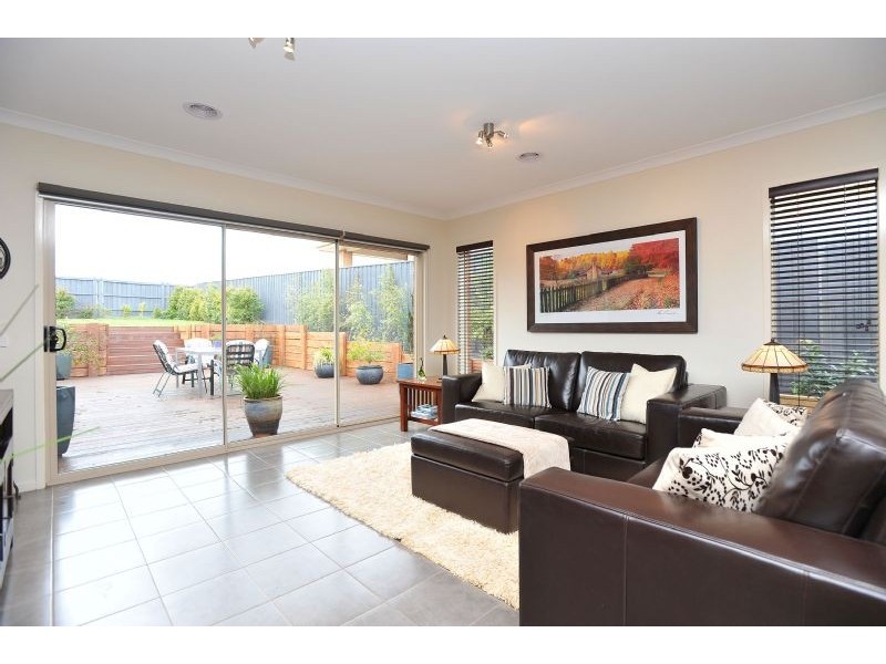 35 Firth Way, Greenvale VIC 3059