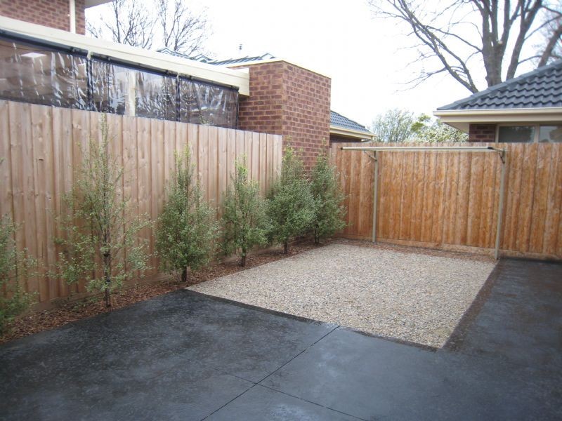 2/52 Waratah Avenue, Tullamarine VIC 3043