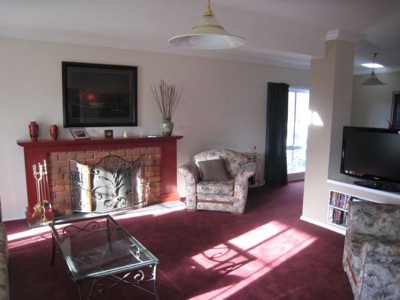 11 Kintyre Court, Greenvale VIC 3059